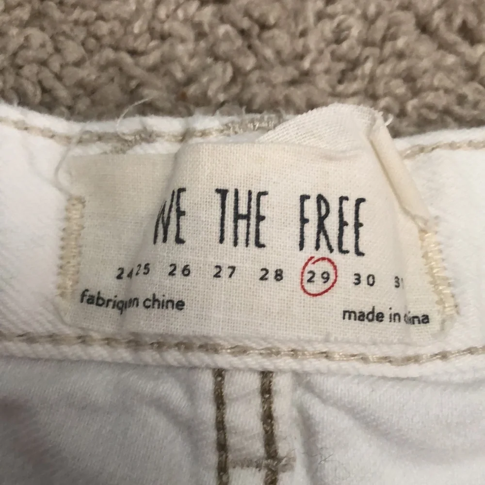 Free People We The Free White Soft & Relaxed Cut Off Shorts 29 Boho